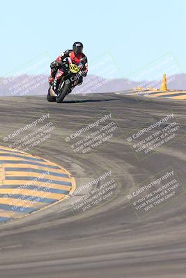 media/Jan-10-2025-CVMA Friday Practice (Fri) [[489e0da257]]/Group 4 and Trackday/Session 3 (Turns 9 and 10)/